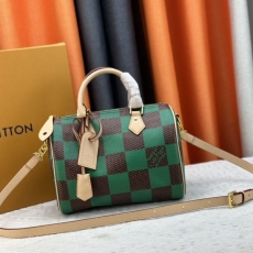 Louis Vuitton Speedy Bags